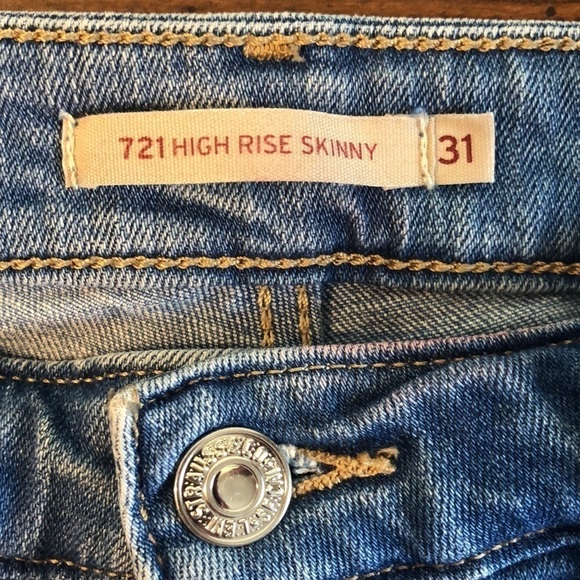 LEVI'S 721 High Rise Skinny Distressed Raw Hem Jeans Size 31 - Picture 10 of 13